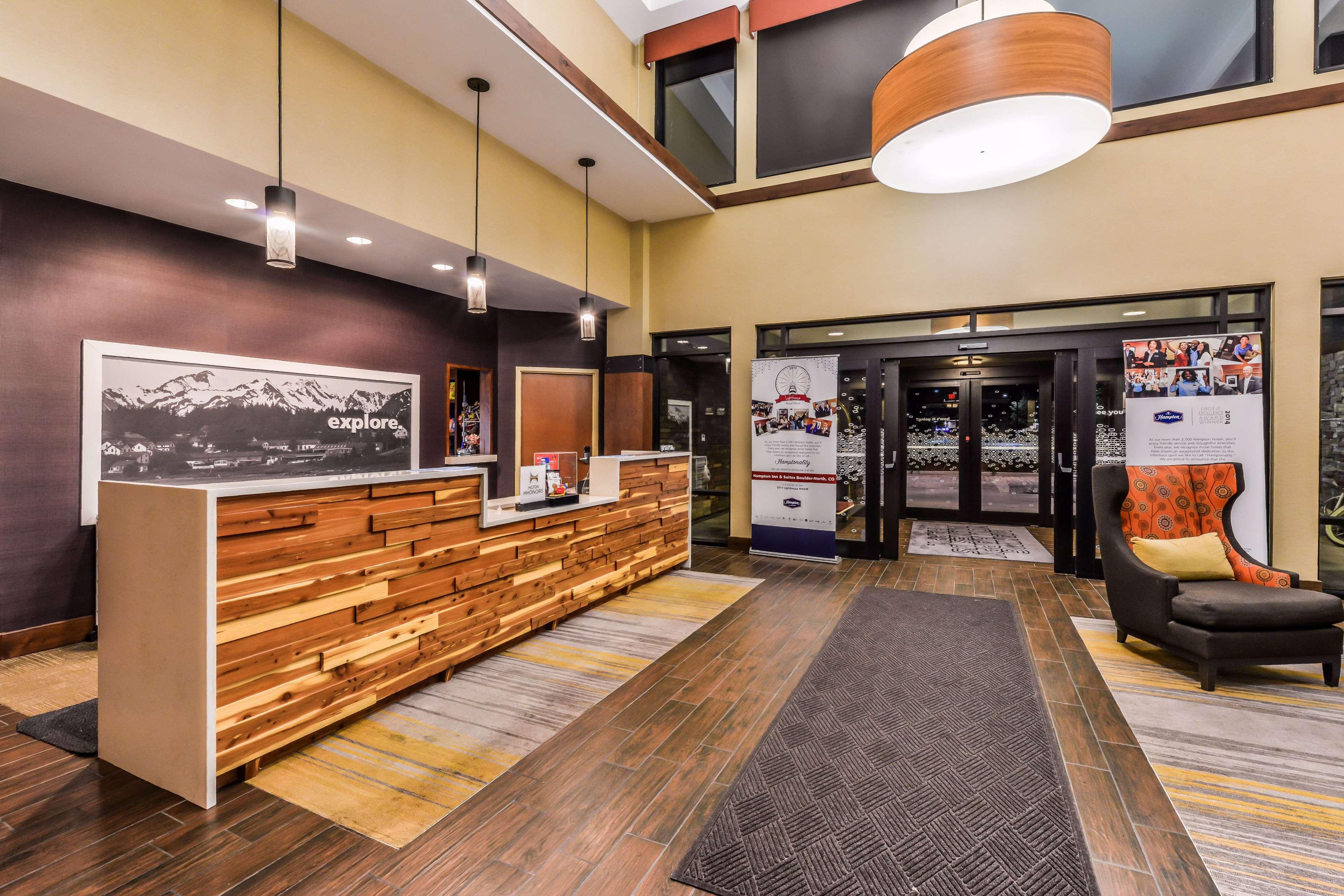 Hampton Inn & Suites Boulder North Екстериор снимка