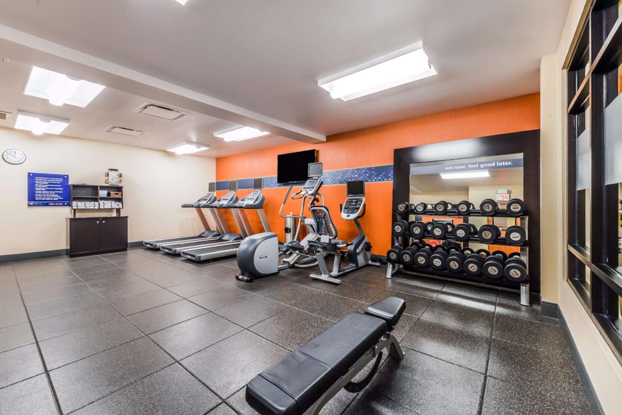 Hampton Inn & Suites Boulder North Екстериор снимка
