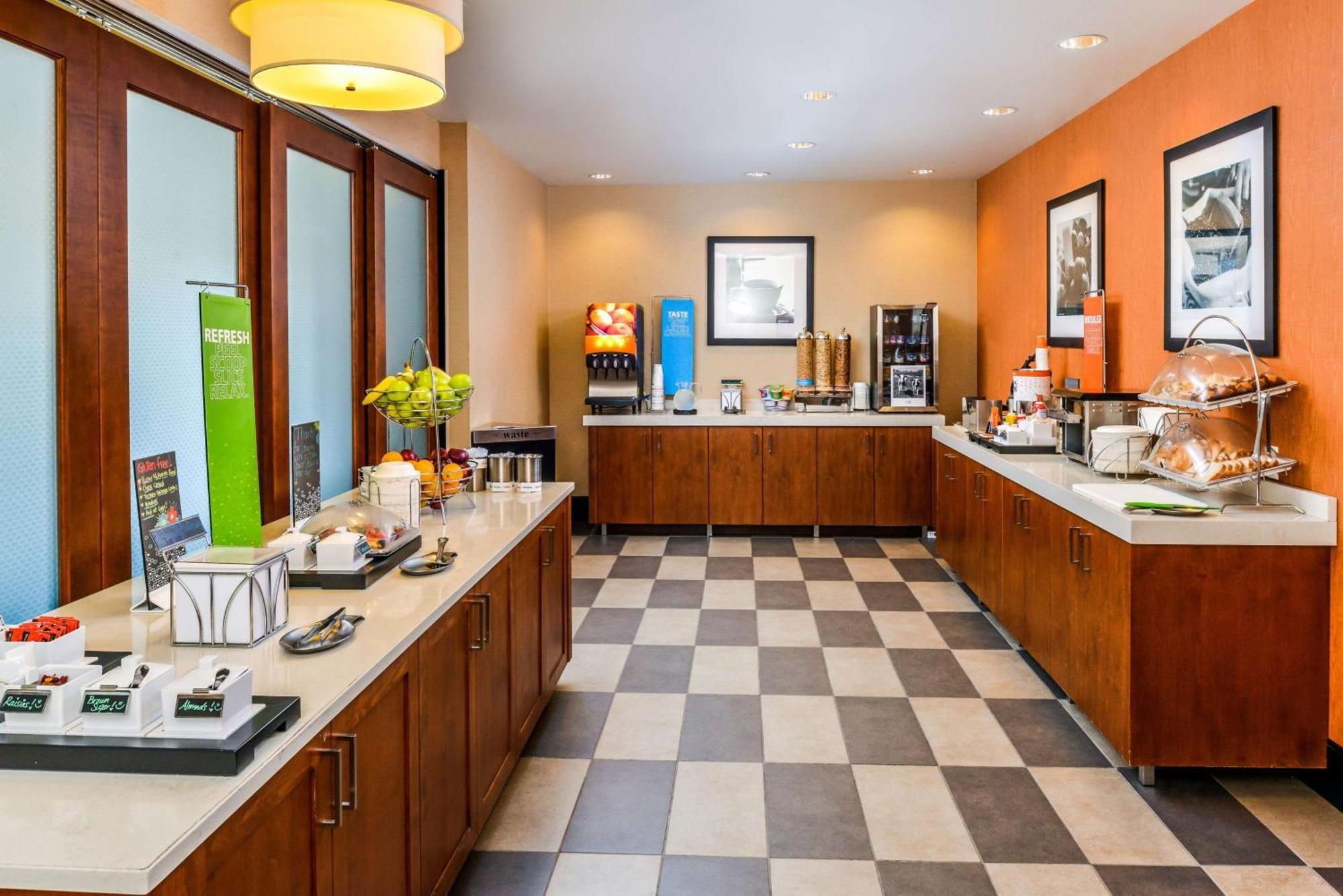 Hampton Inn & Suites Boulder North Екстериор снимка