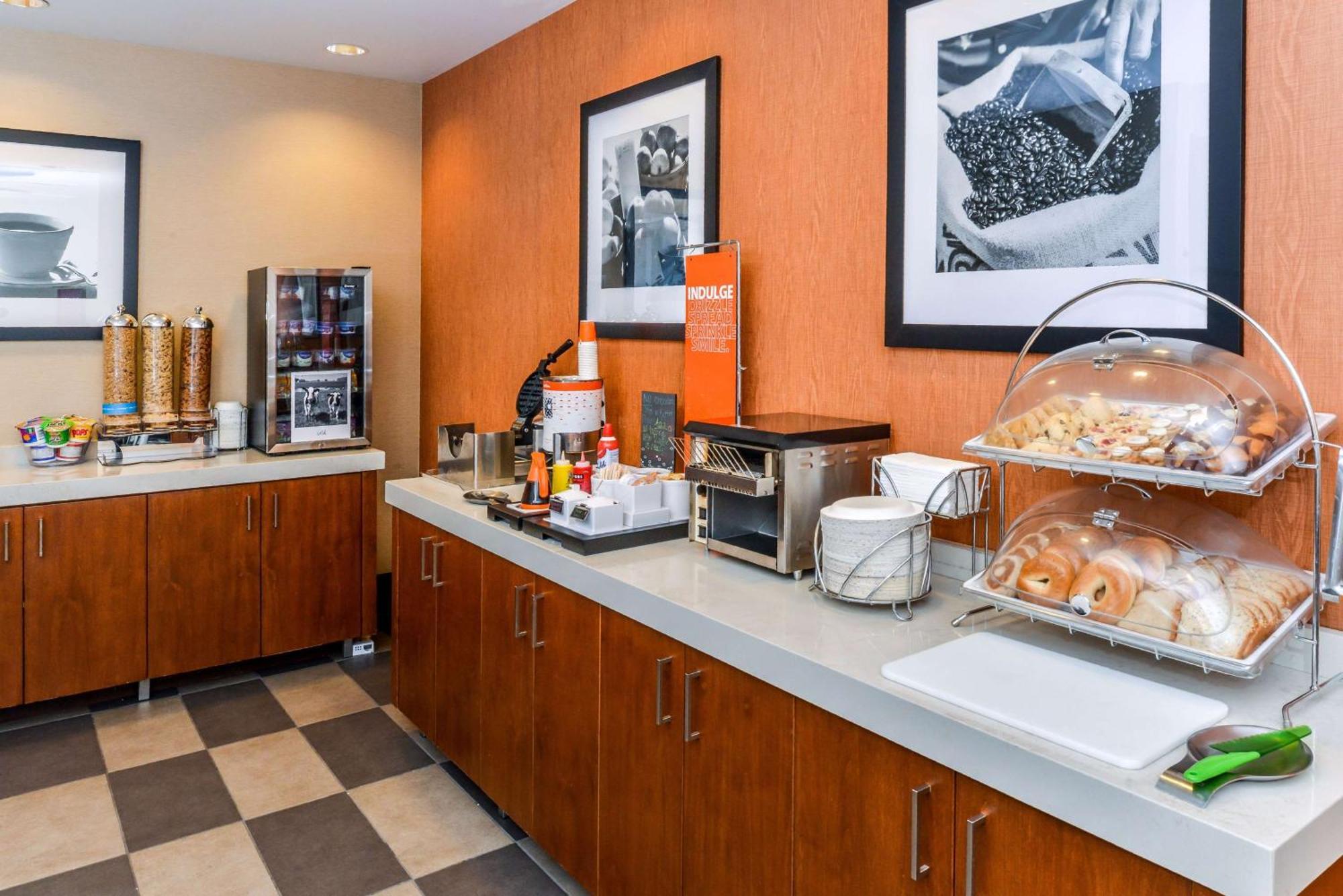 Hampton Inn & Suites Boulder North Екстериор снимка